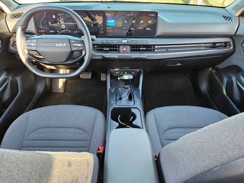 Certified 2025 Kia K4 EX image 15