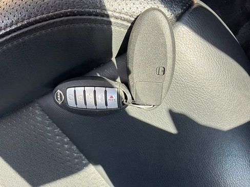 Used 2024 Nissan Altima 2.5 SR FWD image 12