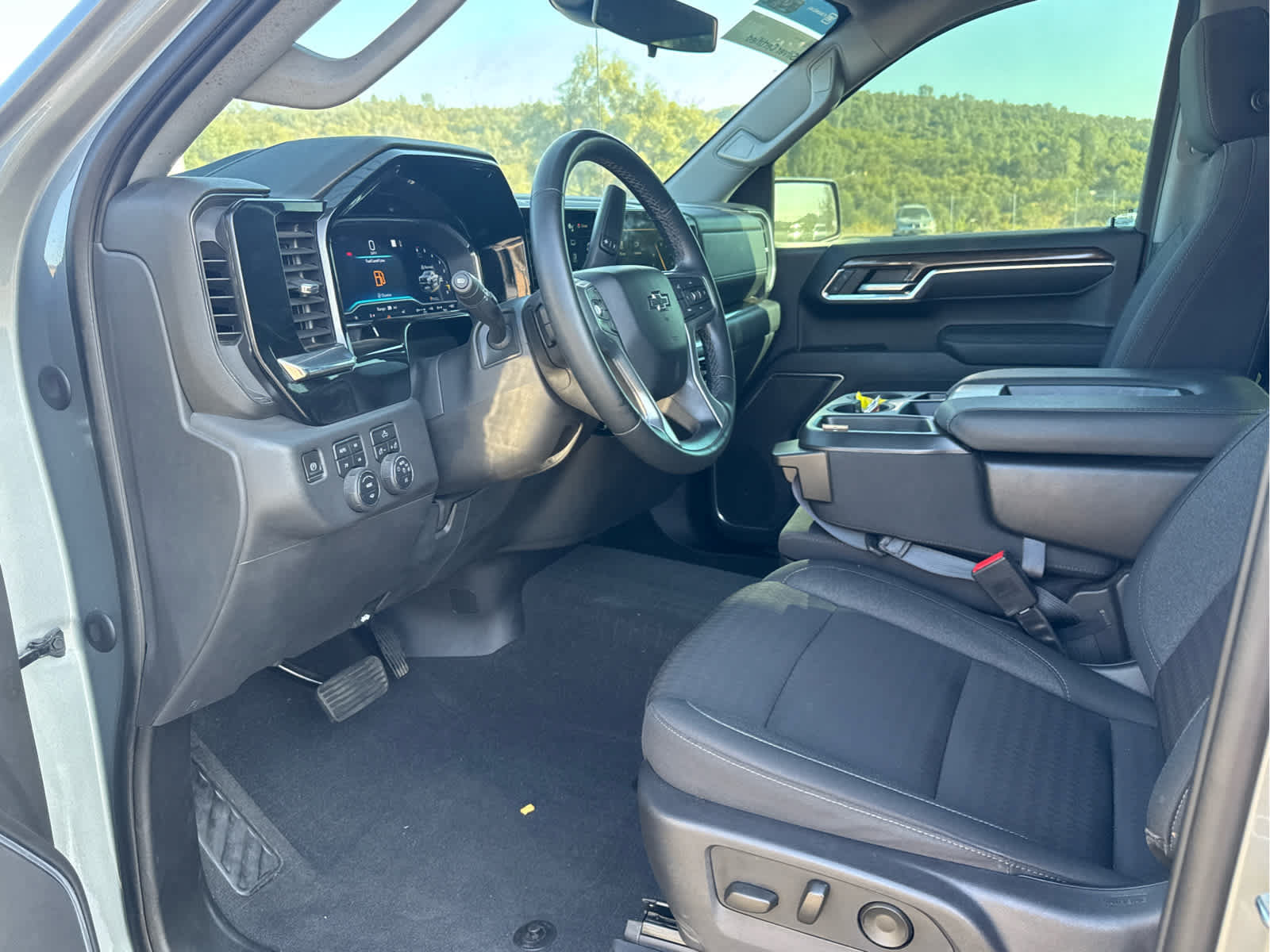 Used 2023 Chevrolet Silverado 1500 LT Trail Boss w/ Protection Package AWD/4WD image 10