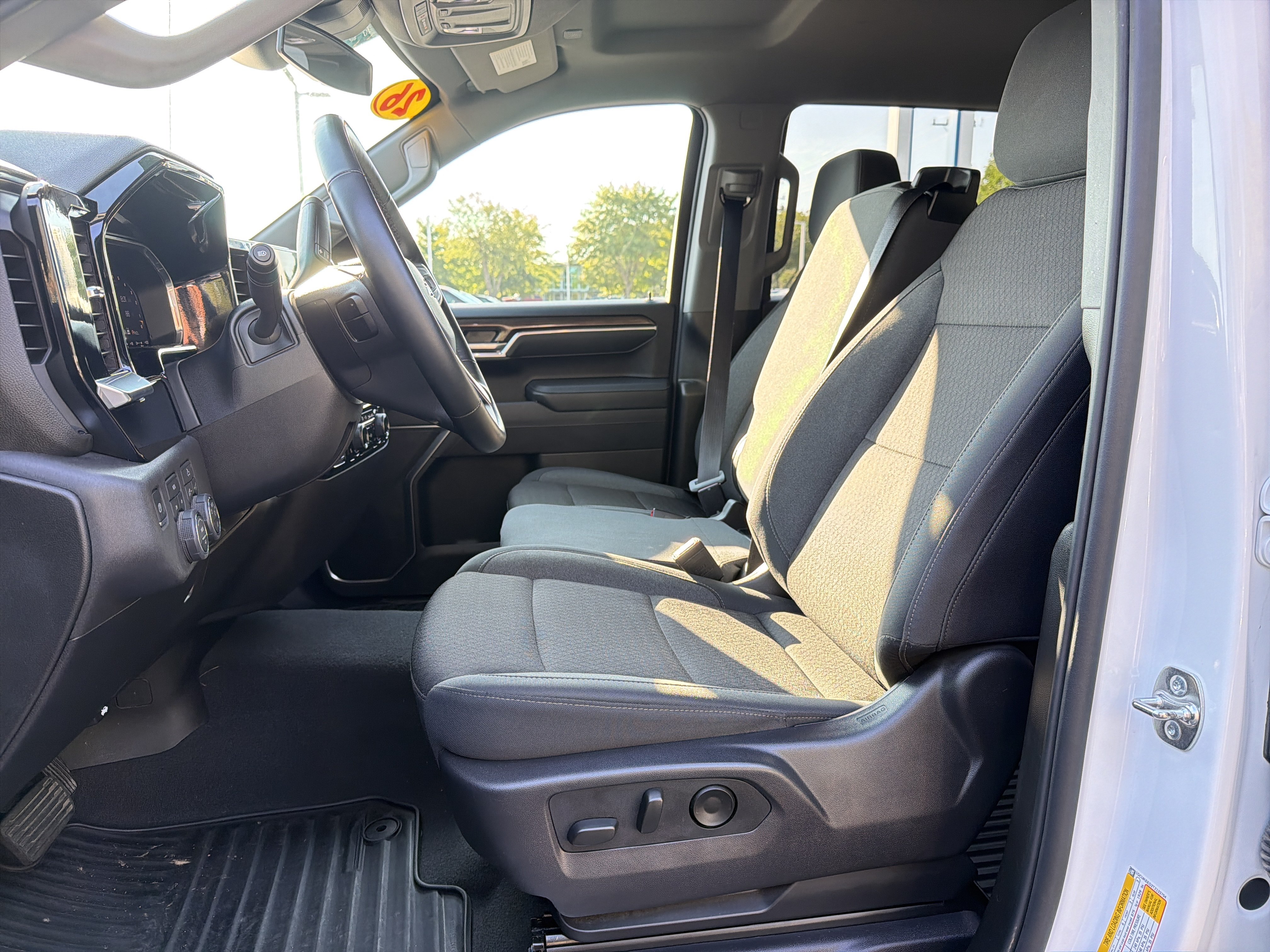 Used 2026 Chevrolet Silverado 1500 RST AWD/4WD image 16
