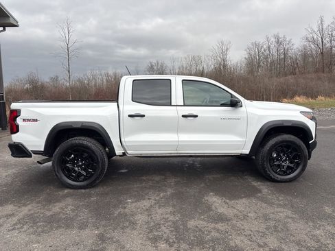 Used 2026 Chevrolet Colorado Trail Boss image 8