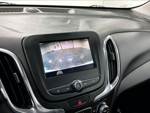 Used 2021 Chevrolet Equinox LT image 14