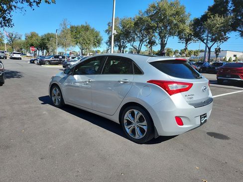 Used 2014 Hyundai Elantra GT w/ Option Group 03 image 3