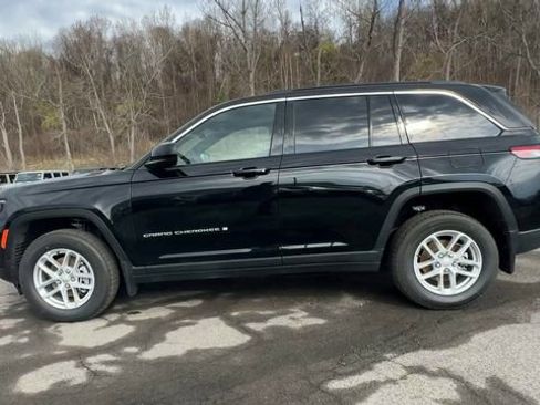 New 2026 Jeep Grand Cherokee Laredo AWD/4WD image 5