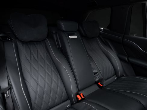 Used 2024 Mercedes-Benz Maybach GLS 600 4MATIC image 71