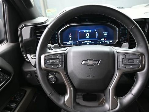 Used 2023 Chevrolet Silverado 1500 ZR2 w/ Technology Package AWD/4WD image 8