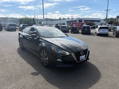 Used 2021 Nissan Altima 2.5 SR FWD image 7