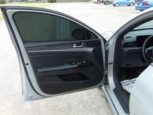 Used 2025 Kia K5 GT-Line AWD/4WD image 10
