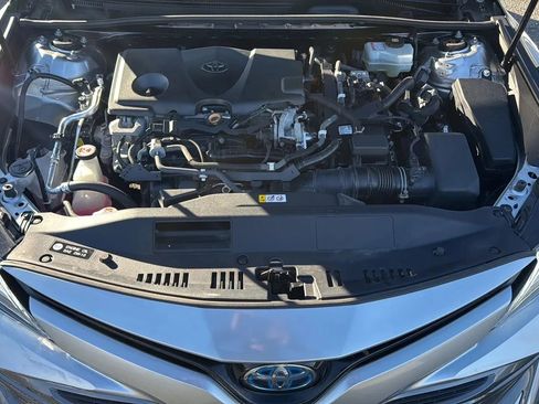 Used 2019 Toyota Camry XLE image 24