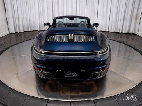 Used 2021 Porsche 911 Carrera 4S AWD/4WD image 16
