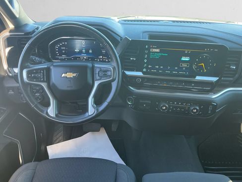 Used 2025 Chevrolet Silverado 1500 LT AWD/4WD image 10