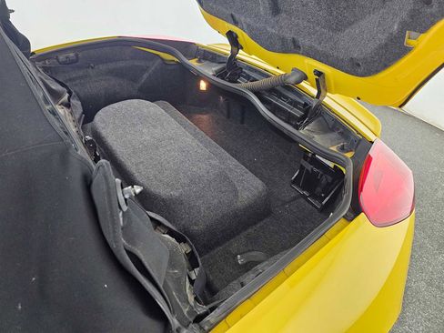 Used 2008 Pontiac Solstice GXP w/ Premium Package image 13