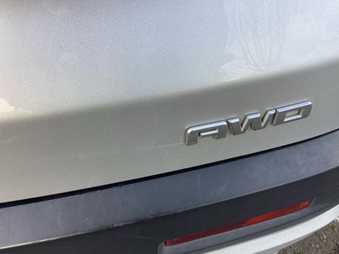 Used 2019 GMC Acadia SLE w/ Driver Alert Package I image 16