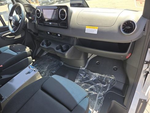 New 2025 Mercedes-Benz Sprinter 2500 image 20