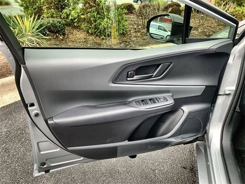 New 2026 Toyota Prius LE image 17