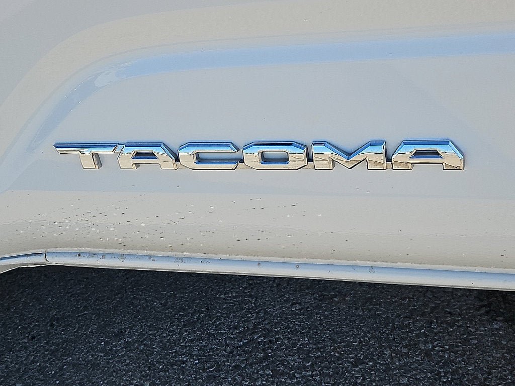 Used 2024 Toyota Tacoma SR5 RWD image 14