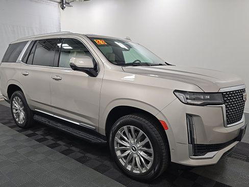 Used 2023 Cadillac Escalade Premium Luxury AWD/4WD image 7