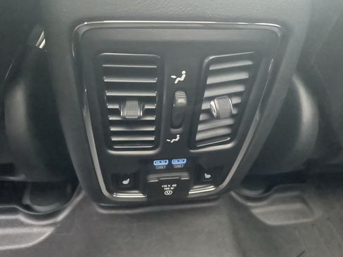 Used 2021 Jeep Grand Cherokee Summit AWD/4WD image 28