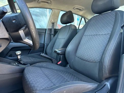 Used 2019 Kia Rio S image 7