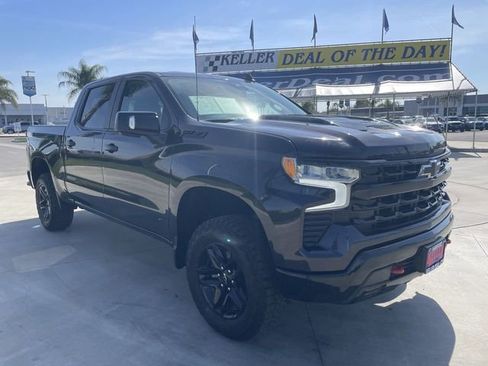 Used 2023 Chevrolet Silverado 1500 LT Trail Boss w/ LT Trail Boss Premium Package image 2