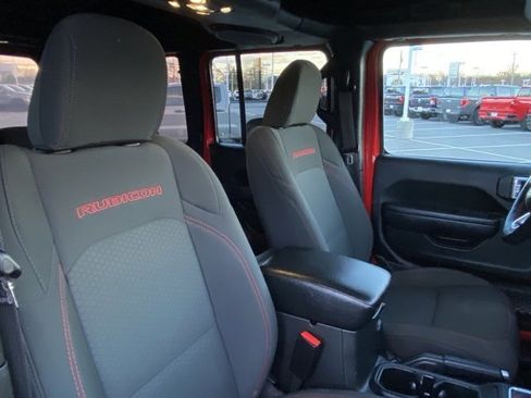 Used 2022 Jeep Wrangler Unlimited Rubicon w/ LED Lighting Group image 23