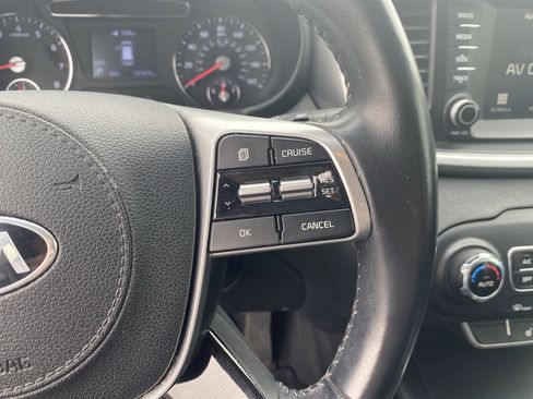 Used 2020 Kia Sorento S FWD image 12