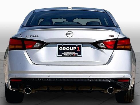 Used 2024 Nissan Altima 2.5 SR FWD image 5