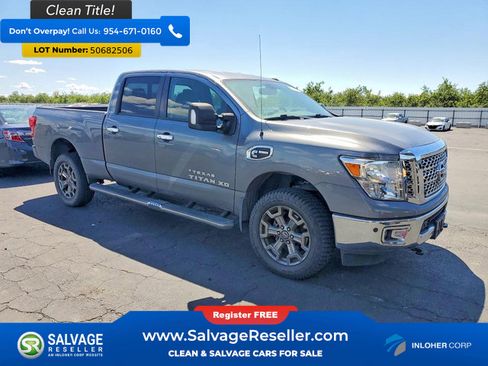 Used 2019 Nissan Titan SV w/ SV Convenience Package AWD/4WD image 5