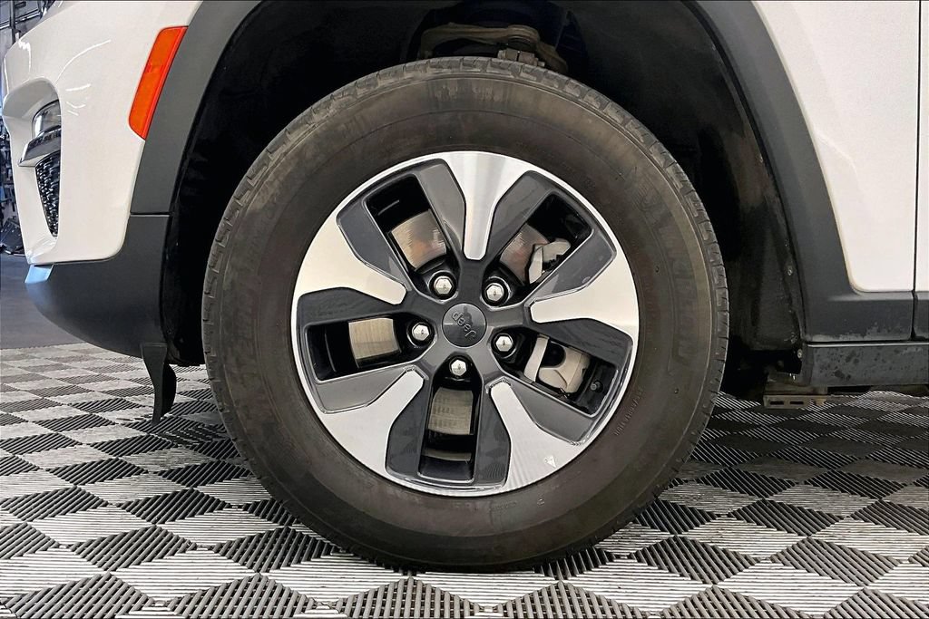 Used 2024 Jeep Grand Cherokee Limited 4xe AWD/4WD image 8