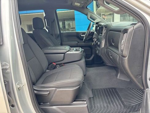 Used 2021 Chevrolet Silverado 1500 Custom Trail Boss w/ Safety Confidence Package AWD/4WD image 18