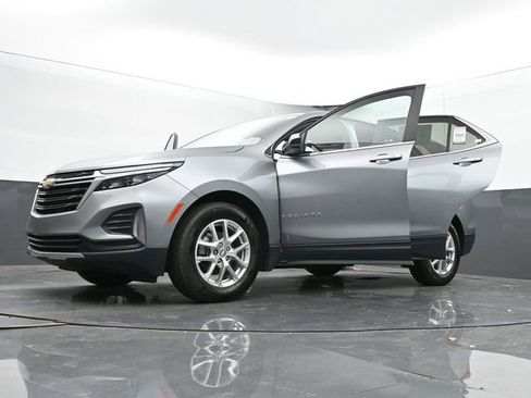 Used 2023 Chevrolet Equinox LT image 69
