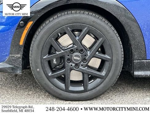 Certified 2025 MINI Cooper S image 11