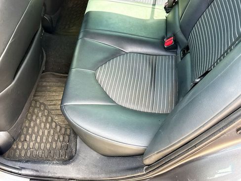 Used 2020 Toyota Camry SE FWD image 28