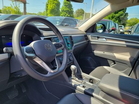 Used 2022 Volkswagen Atlas SE FWD image 13