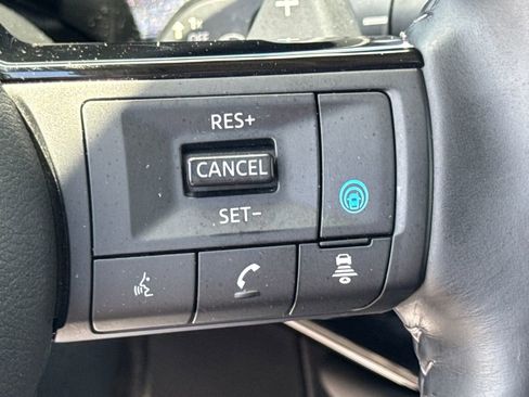 Used 2025 Nissan Pathfinder Platinum w/ Cargo Package AWD/4WD image 37