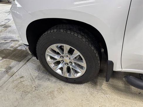 Used 2021 Chevrolet Silverado 1500 LTZ w/ LTZ Premium Package AWD/4WD image 9