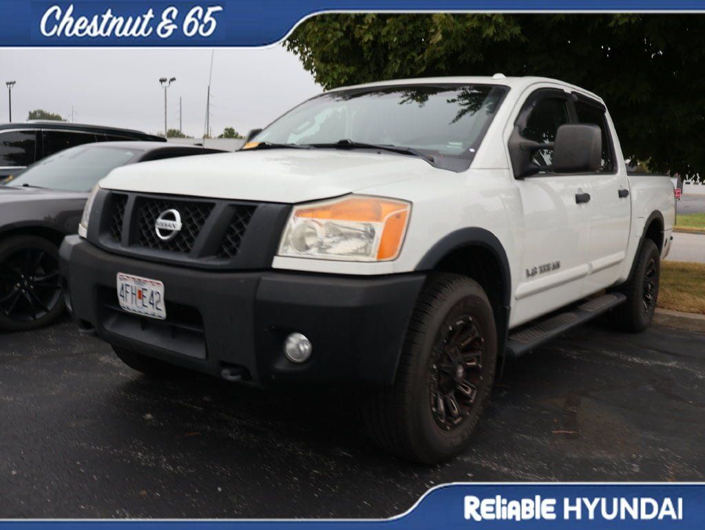 Used 2014 Nissan Titan PRO-4X w/ Pro-4x Luxury Package AWD/4WD image 11