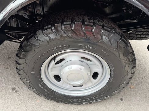 Used 2022 Ford F250 XL w/ Power Equipment Group image 18