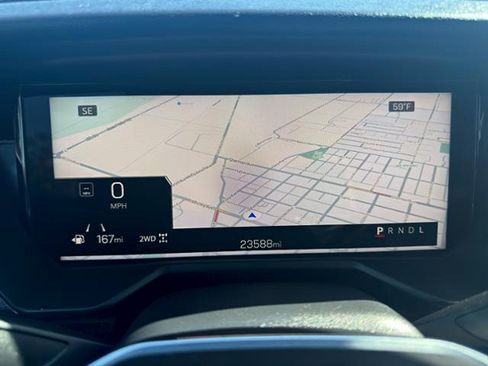 Used 2025 GMC Acadia Elevation image 25