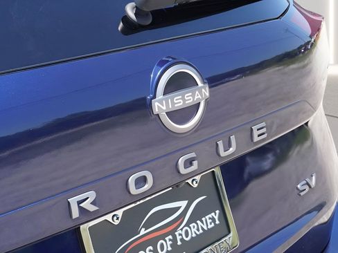 Used 2024 Nissan Rogue SV FWD image 40