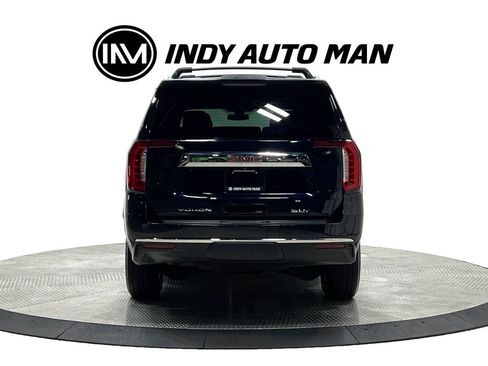Used 2022 GMC Yukon XL SLT w/ SLT Premium Package AWD/4WD image 5
