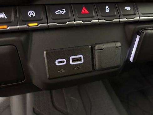 Used 2024 Chevrolet Silverado 1500 Custom RWD image 25