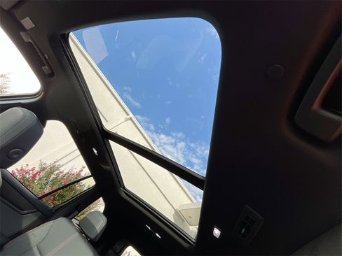 New 2026 GMC Acadia AT4 w/ Super Cruise Package image 31