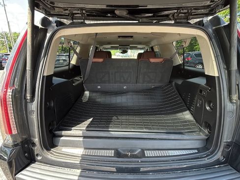 Used 2016 Cadillac Escalade ESV Luxury AWD/4WD image 14