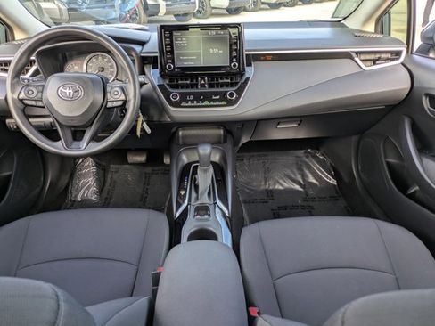 Used 2022 Toyota Corolla LE image 16