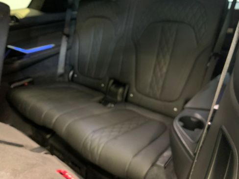 Used 2024 BMW X7 M60i AWD/4WD image 57