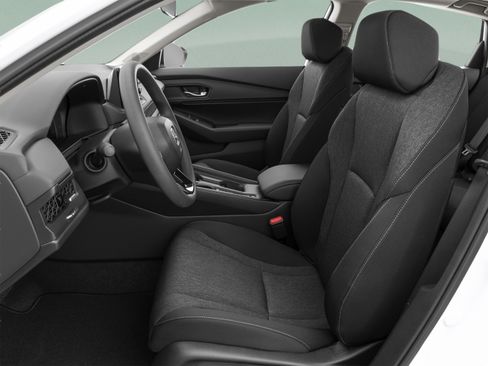 Certified 2025 Honda Accord SE image 7