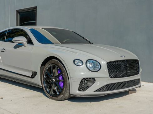 Used 2022 Bentley Continental GT image 42