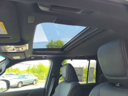 New 2026 Lexus LX 600 4WD w/ Premium Package image 31