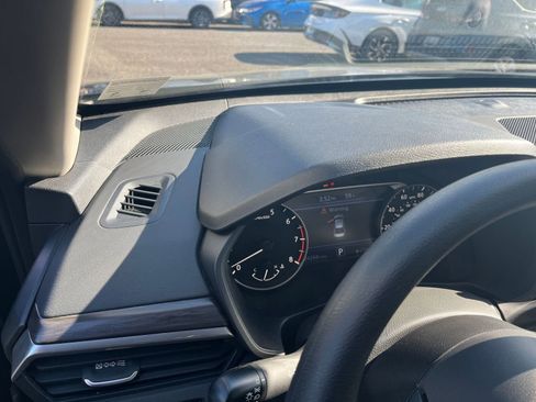 Used 2025 Nissan Altima 2.5 SV FWD image 35